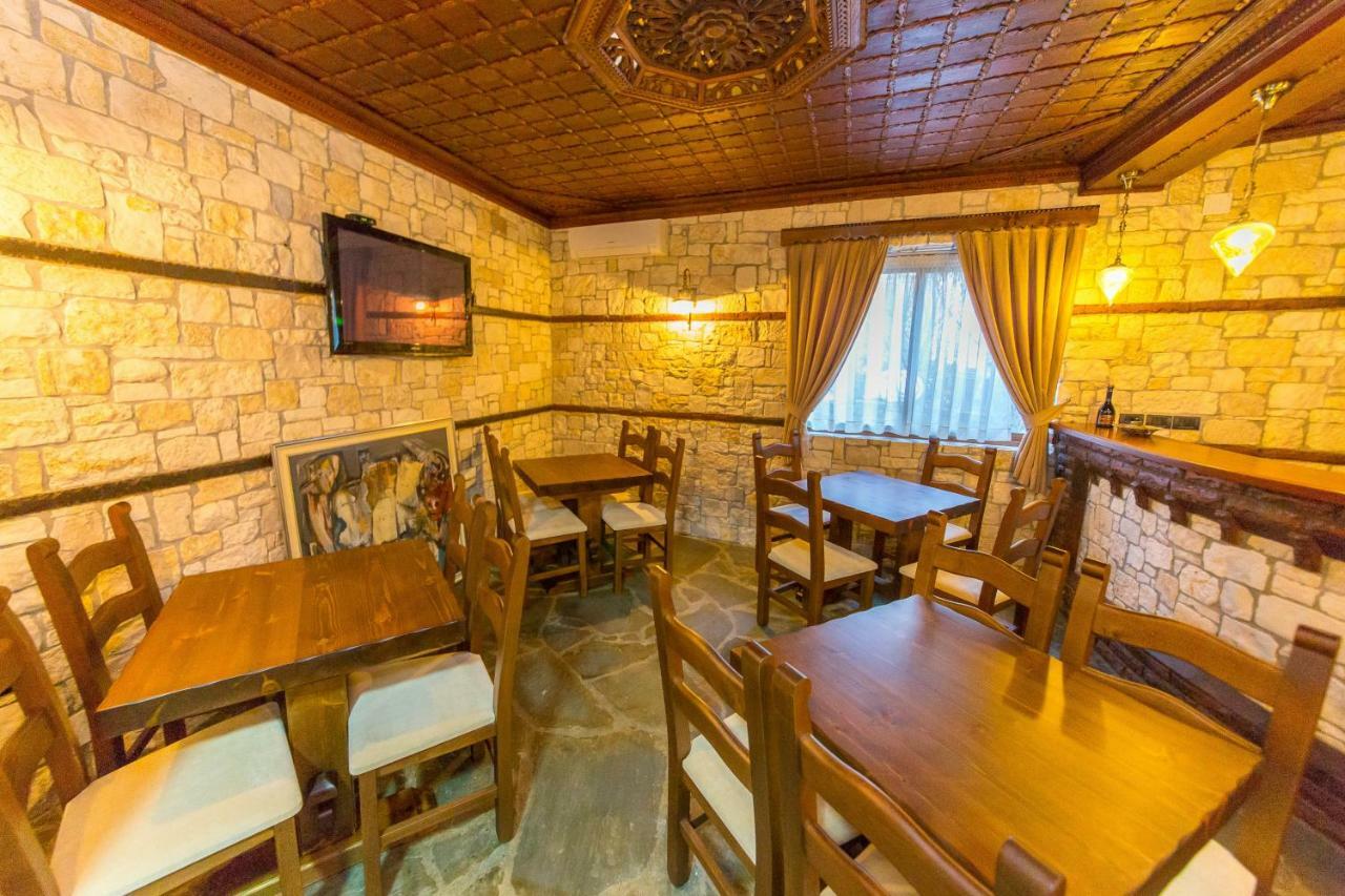 Heraklis Hotel Berat Extérieur photo