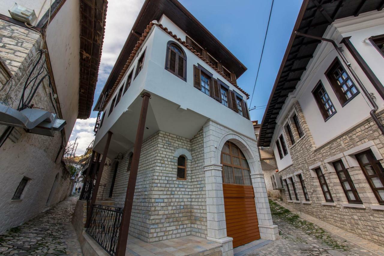 Heraklis Hotel Berat Extérieur photo