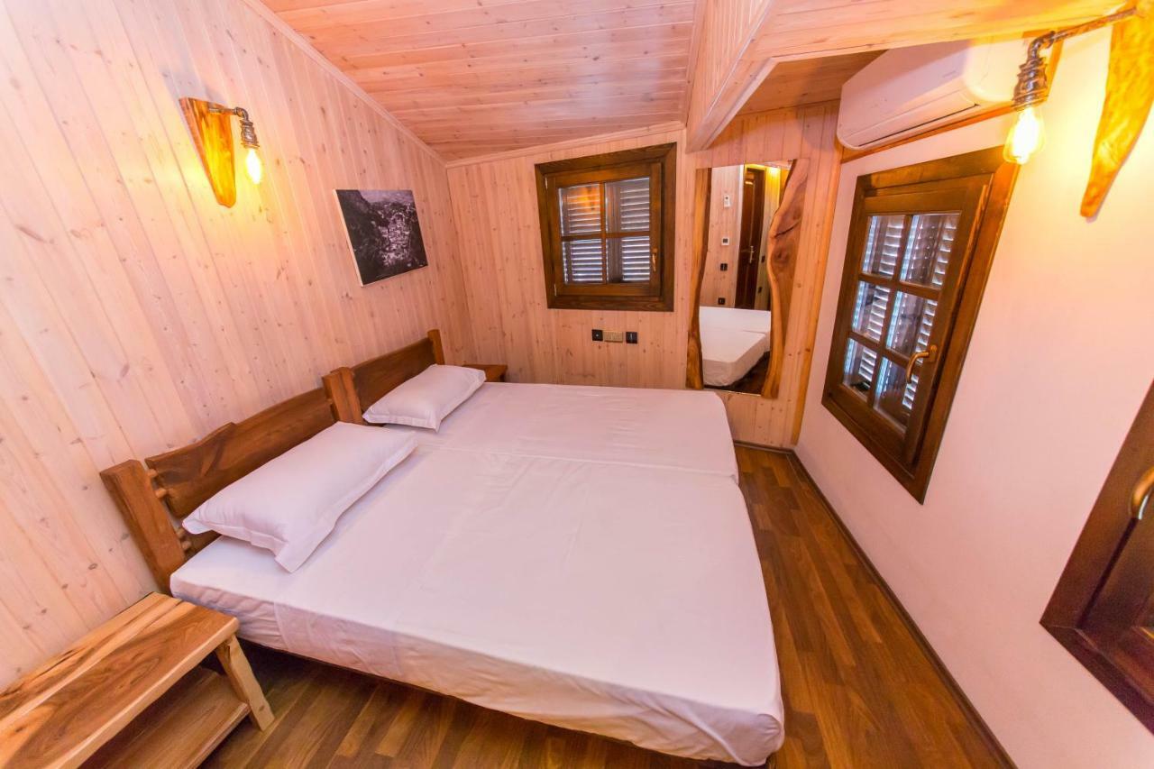 Heraklis Hotel Berat Extérieur photo